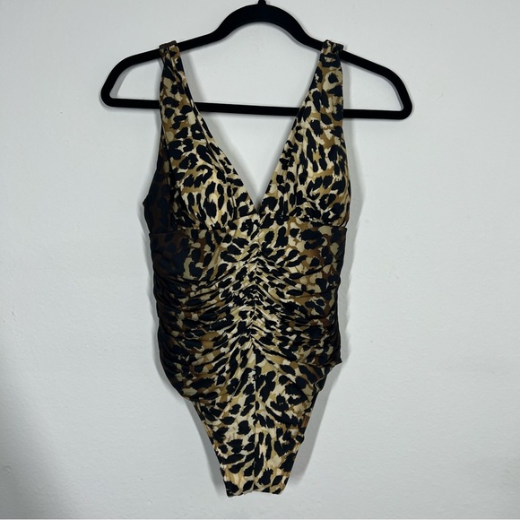 Miraclesuit V-Neck Animal Print One Piece - Picture 3 of 14